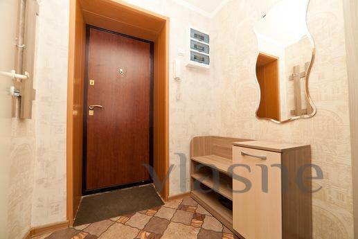 One-bedroom apartment in the heart, Yekaterinburg - apartment by the day