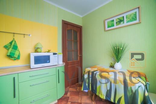 Warm apartment Shaumyana 86, Yekaterinburg - apartment by the day