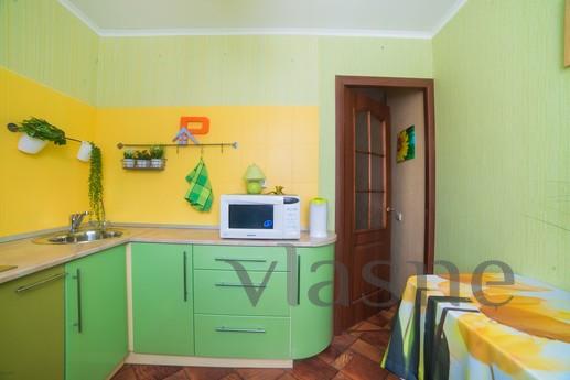 Warm apartment Shaumyana 86, Yekaterinburg - apartment by the day