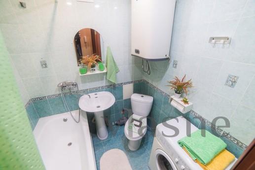 Warm apartment Shaumyana 86, Yekaterinburg - apartment by the day