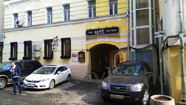 Daily Nikitskaya 22/2, ap.70, Moscow - apartment by the day