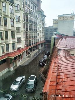Daily Nikitskaya 22/2, ap.70, Moscow - apartment by the day