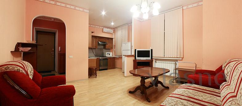 Garden-Karetnaya 6.4 p.1, Moscow - apartment by the day