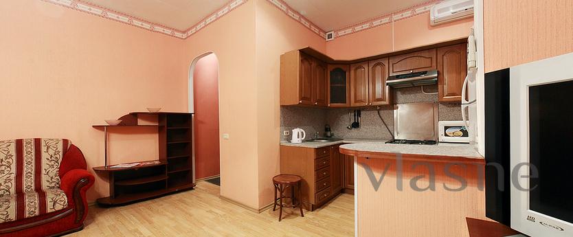 Garden-Karetnaya 6.4 p.1, Moscow - apartment by the day