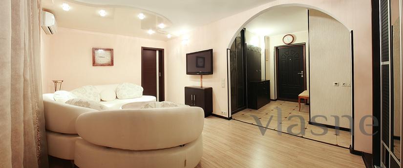 Two-bedroom apartment in Olympiysky, Moscow - apartment by the day