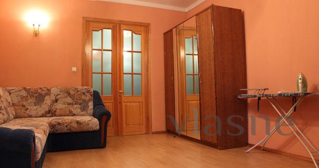 2 rooms apartment, near the park, metro, Saint Petersburg - apartment by the day