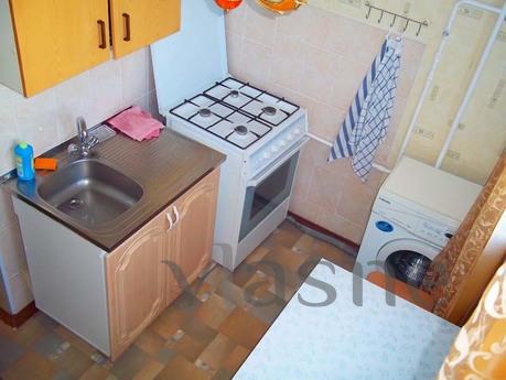 3 rooms apartment near metro Ozerki, Saint Petersburg - apartment by the day