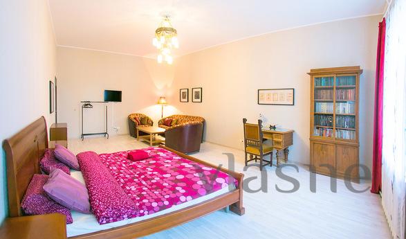 Stunning 3 bedroom apartment in the heart of St. Petersburg 