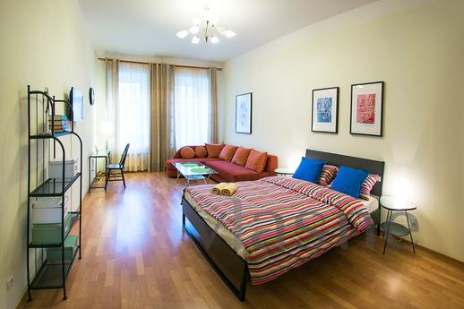 Daily Nevsky Prospect d 77, Saint Petersburg - apartment by the day