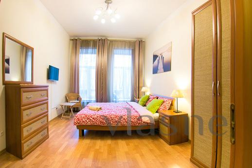Daily Nevsky Prospect d 77, Saint Petersburg - apartment by the day