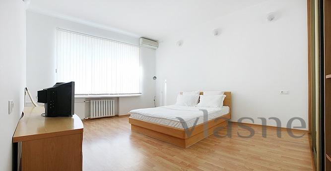 Renting apartment on Leningrad Prospect, 1, metro Sleeps: 6 