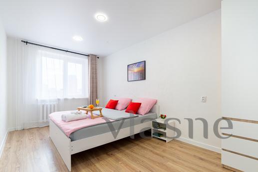 Bright and modern apartment in the cente, Perm - apartment by the day
