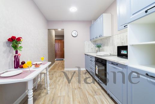 Bright and modern apartment in the cente, Perm - apartment by the day