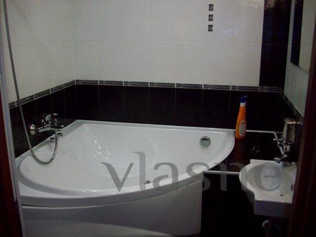 Suite with Jacuzzi + Wi-Fi in the center, Yekaterinburg - apartment by the day