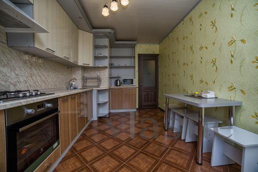 Daily Ak street. Petrova, 16, Смоленск - апартамент за нощувки
