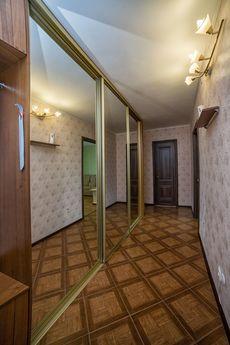 Daily Ak street. Petrova, 16, Смоленск - апартамент за нощувки
