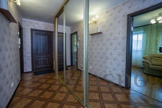 Daily Ak street. Petrova, 16, Смоленск - апартамент за нощувки
