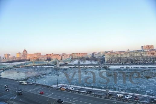 Great 2k flat on Berezhkovskaya nab, Moscow - apartment by the day
