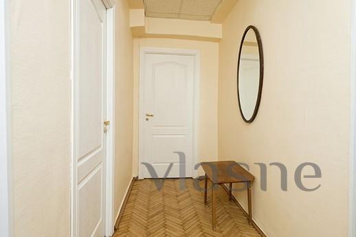 3 bedroom on Belarus (002), Moscow - apartment by the day