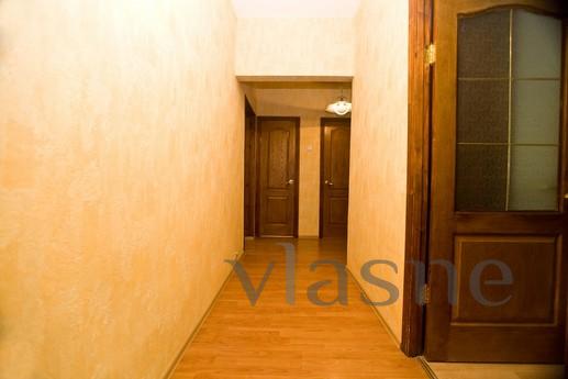 Cozy 2 bedroom apartment (025), Moscow - apartment by the day