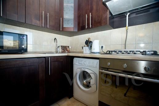 2 bedroom apartment in the Kiev (056), Moscow - apartment by the day