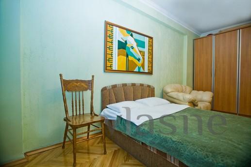 3 bedroom at Smolenskaya (120), Moscow - apartment by the day