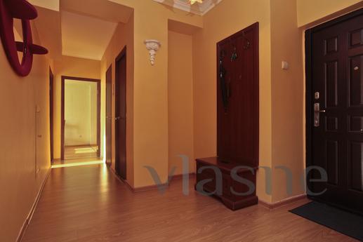 3 bedroom at Smolenskaya (120), Moscow - apartment by the day