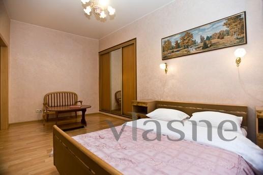 Spacious 2-bedroom apartment (142), Moscow - apartment by the day