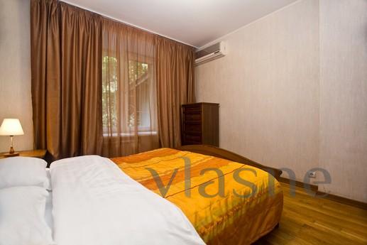 2-bedroom apartment Business Class 145, Moscow - apartment by the day