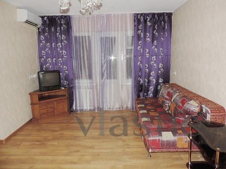 One bedroom apartment on the fourth floor of the five houses