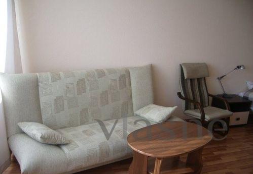 I rent / for a day or by the hour 1 room. square-pyrub. / da