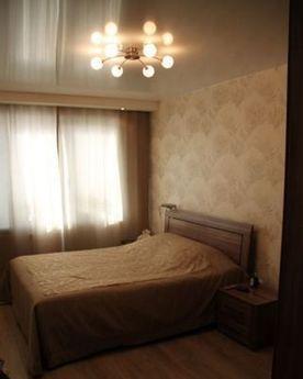 I rent / at night and watch 2-bedroom. square-py, 3 minutes 