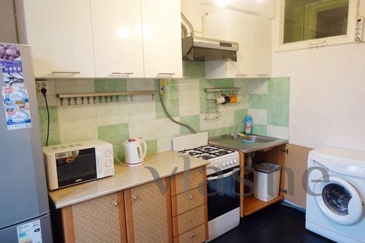 Apartment near the metro, Moscow - apartment by the day