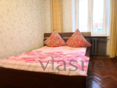 Apartment near the metro, Moscow - apartment by the day