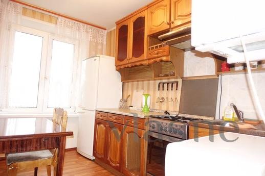 2 bedroom apartment near the metro, Moscow - apartment by the day