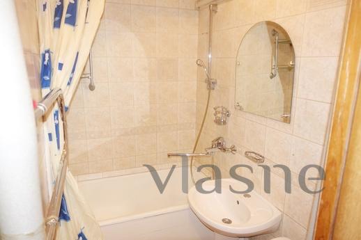 1 bedroom apartment near the metro, Moscow - apartment by the day