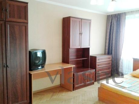 1 bedroom apartment near the metro, Moscow - apartment by the day