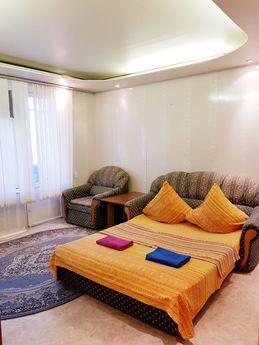 1 bedroom apartment near the metro, Moscow - apartment by the day