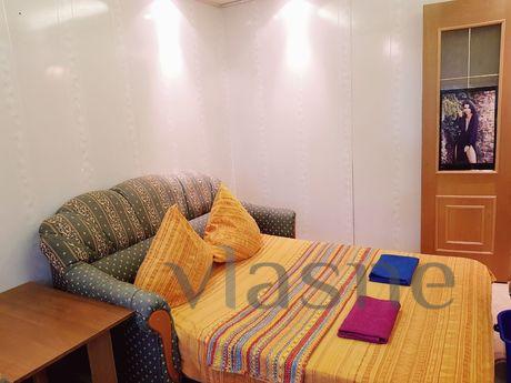 1 bedroom apartment near the metro, Moscow - apartment by the day