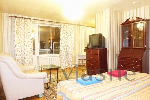 1 bedroom apartment near the metro, Moscow - apartment by the day