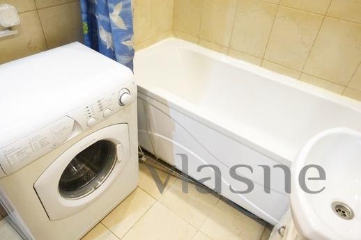 1 bedroom apartment near the metro, Moscow - apartment by the day