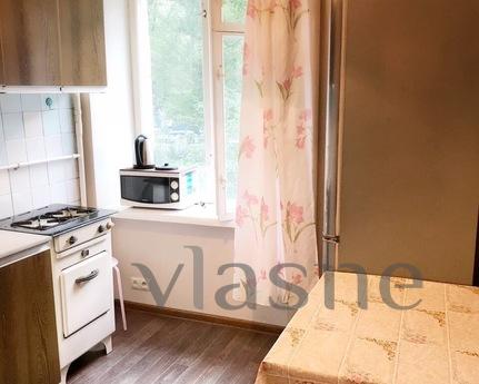 Daily st. 1812, 10k2, Moscow - apartment by the day