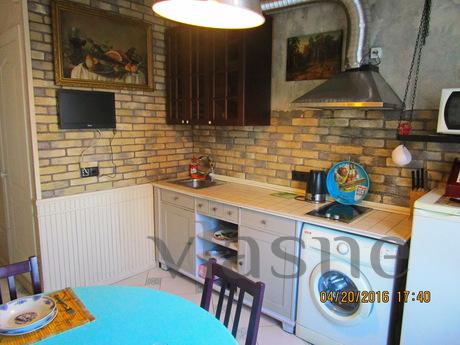 2-com, euro, metro center, parking., Novosibirsk - apartment by the day