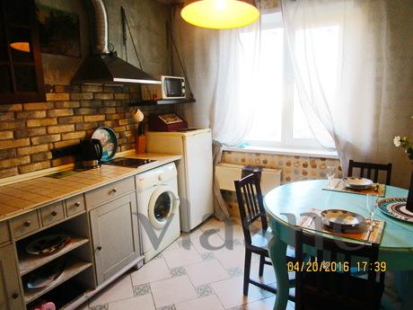 2-com, euro, metro center, parking., Novosibirsk - apartment by the day