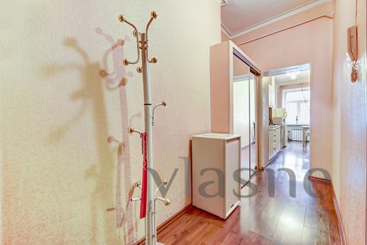 Daily 03 Наб. rivers Moika d 27-27, Saint Petersburg - apartment by the day