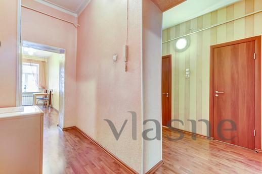 Daily 03 Наб. rivers Moika d 27-27, Saint Petersburg - apartment by the day