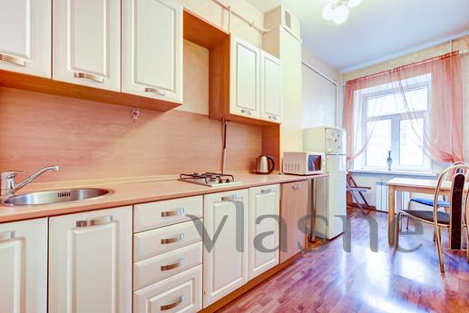 Daily 03 Наб. rivers Moika d 27-27, Saint Petersburg - apartment by the day