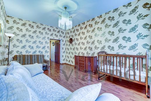 Daily 03 Наб. rivers Moika d 27-27, Saint Petersburg - apartment by the day