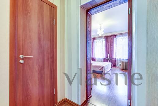 Daily 03 Наб. rivers Moika d 27-27, Saint Petersburg - apartment by the day