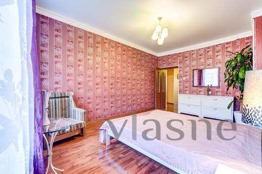 Daily 03 Наб. rivers Moika d 27-27, Saint Petersburg - apartment by the day